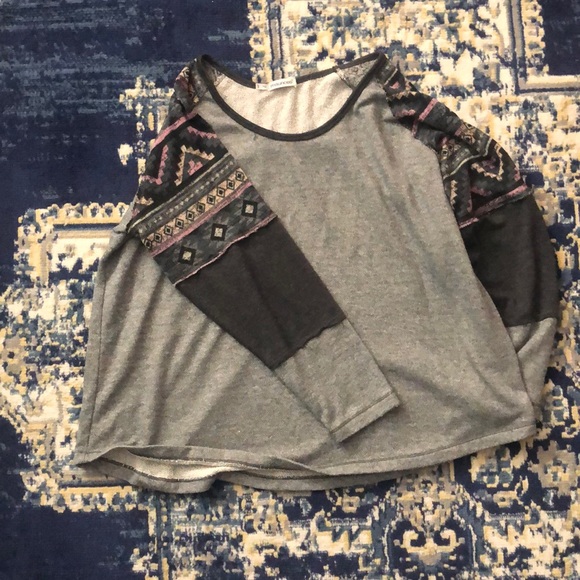 Sweater - Picture 1 of 1